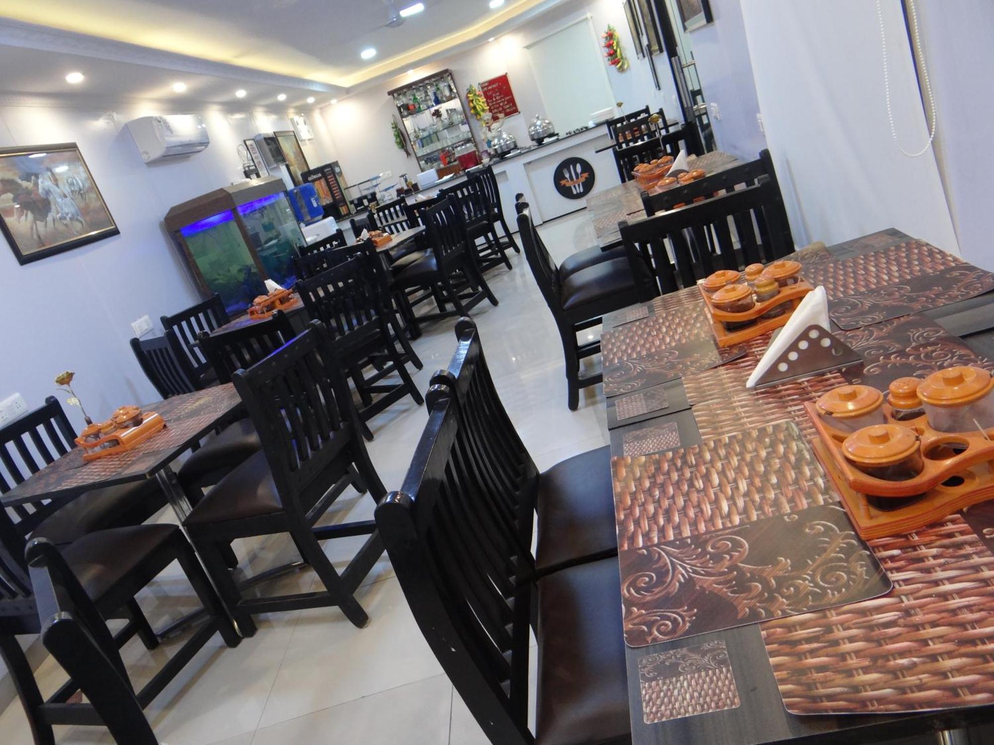 Angel Residency Hotel Greater Noida Kültér fotó