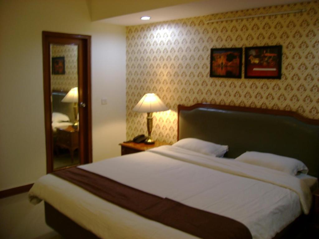 Angel Residency Hotel Greater Noida Kültér fotó