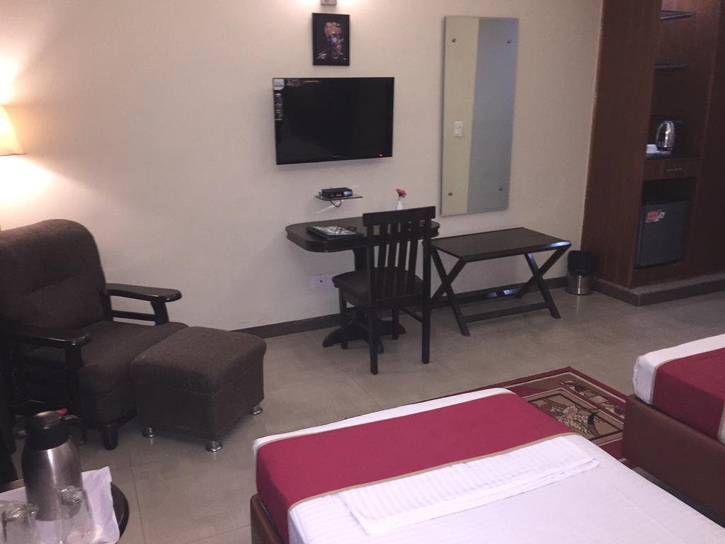 Angel Residency Hotel Greater Noida Kültér fotó