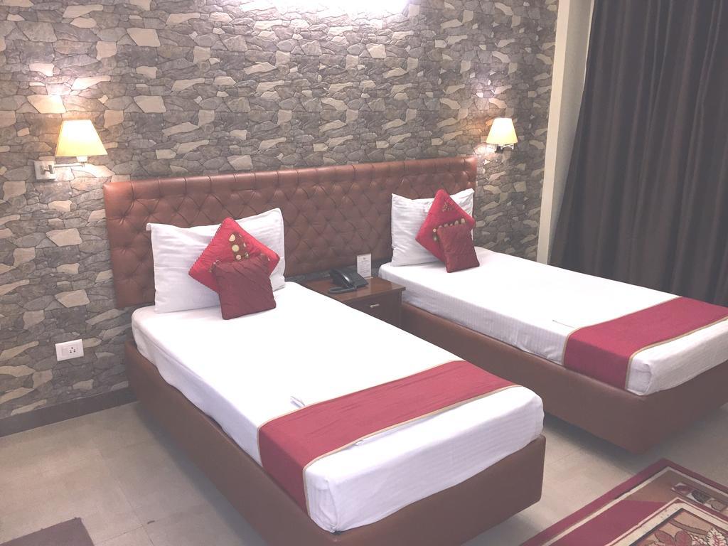 Angel Residency Hotel Greater Noida Kültér fotó
