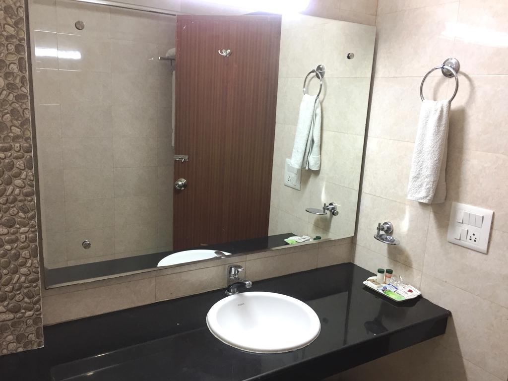 Angel Residency Hotel Greater Noida Kültér fotó
